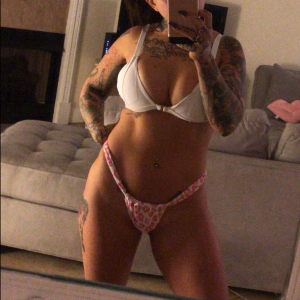 bikini - Picture 3 of 4